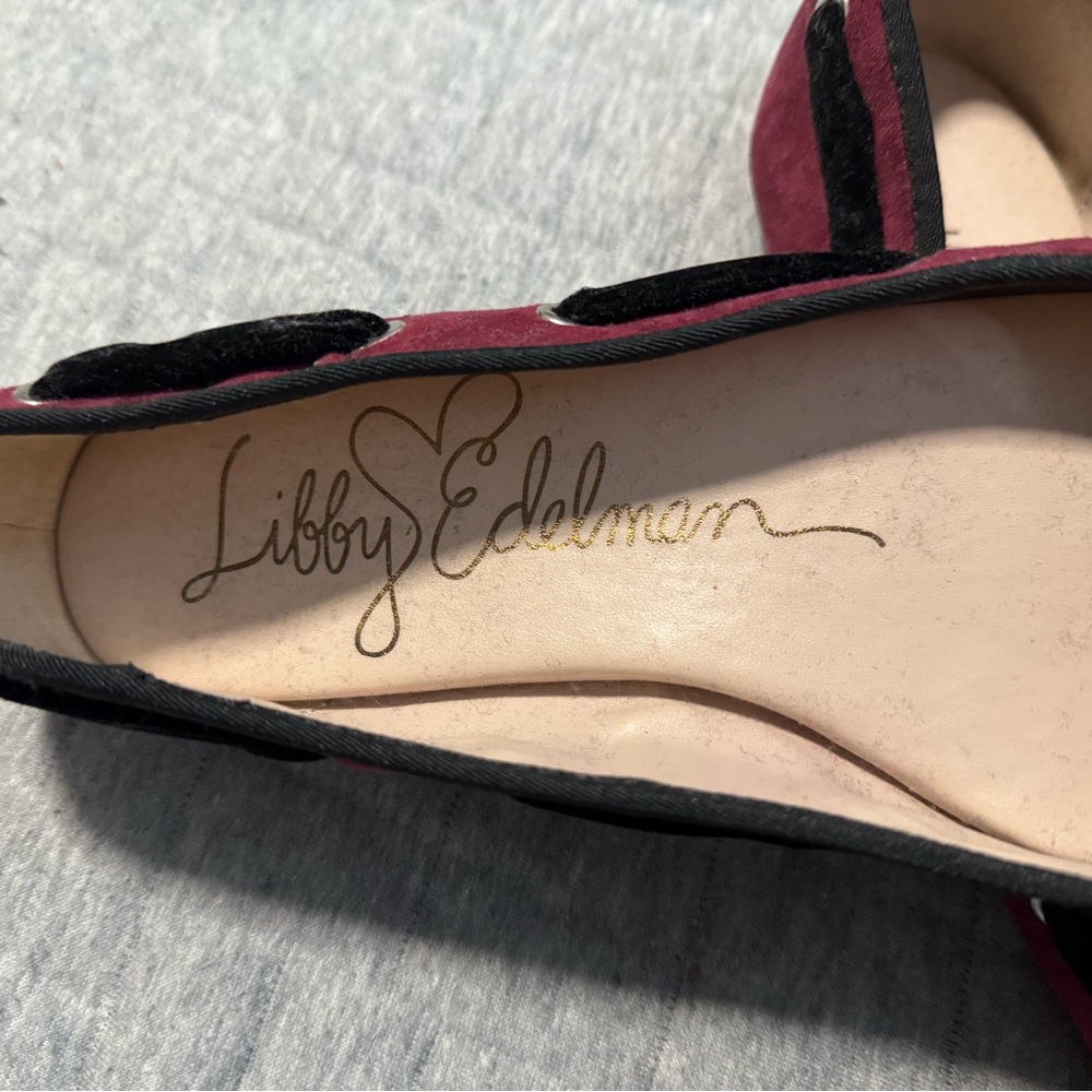 Libby Edelman Black and Burgundy Flats with bows - Picture 3 of 3